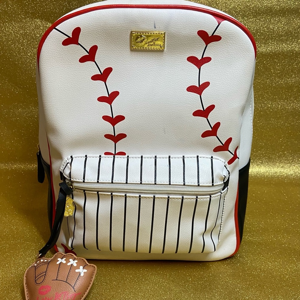 Betsey Johnson mini backpack purse bag w keychain